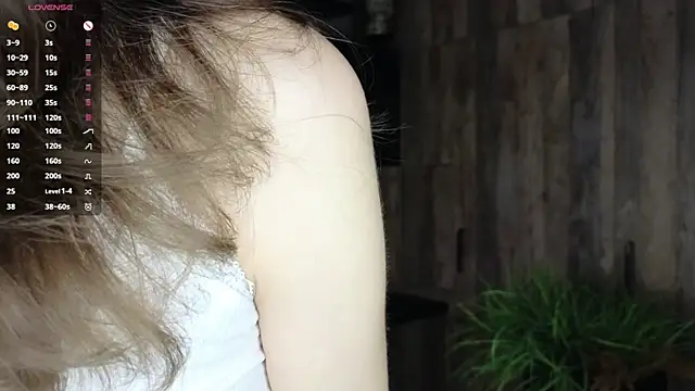 Snapshot of DebiHenks chatting on 05-12-26, 05:19 DebiHenks online show from 05-12-26, 05:19