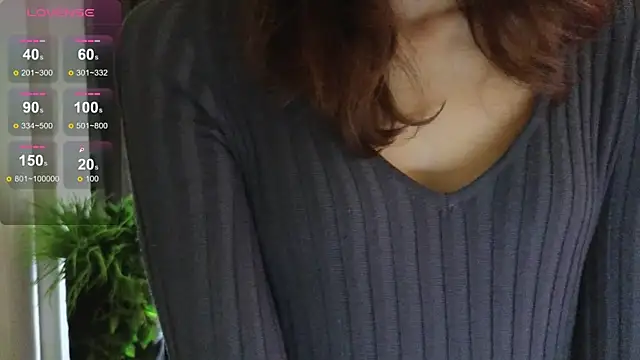 Snapshot of DebiHenks chatting on 12-02-25, 05:03 DebiHenks online show from 12-02-25, 05:03