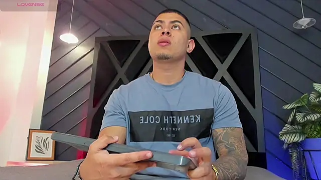 marco garciia  online show from 11-07-25, 11:19