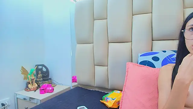 sweet amye online show from 11-14-25, 08:01