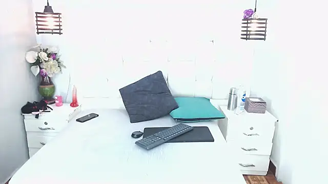 Snapshot of Atley_Dolly chatting on 09-13-25, 09:59 Atley Dolly online show from 09-13-25, 09:59