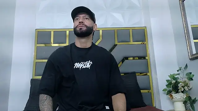 yorbymaxx online show from 12-18-25, 02:54