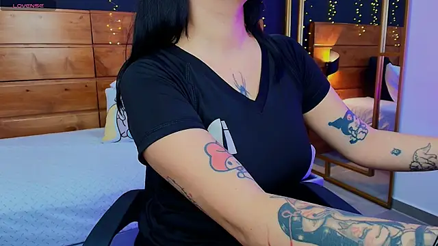 Snapshot of hanna_kimura chatting on 02-23-26, 07:36 hanna kimura online show from 02-23-26, 07:36