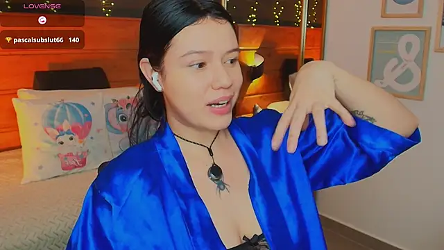 Snapshot of hanna_kimura chatting on 02-07-26, 10:40 hanna kimura online show from 02-07-26, 10:40