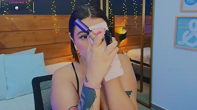 hanna kimura online show from 01-11-26, 07:43