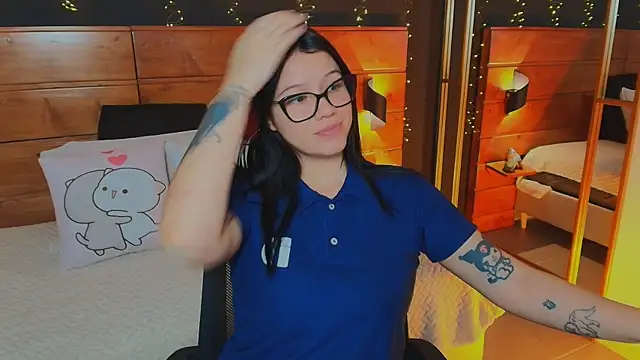 Snapshot of hanna_kimura chatting on 02-04-26, 08:15 hanna kimura online show from 02-04-26, 08:15