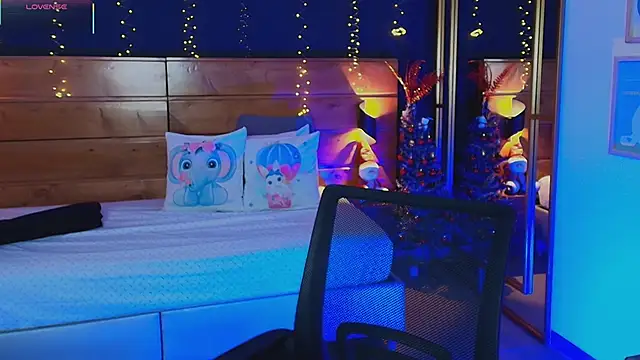 hanna kimura online show from 11-24-25, 07:36