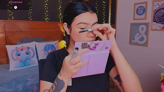 Snapshot of hanna_kimura chatting on 02-09-26, 08:18 hanna kimura online show from 02-09-26, 08:18