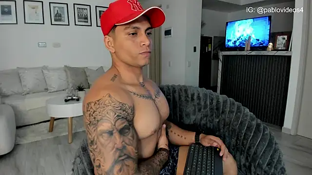 Nicolasmontoya16 online show from 12-22-25, 02:44