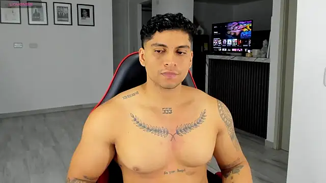 Nicolasmontoya16 online show from 11-06-25, 11:42