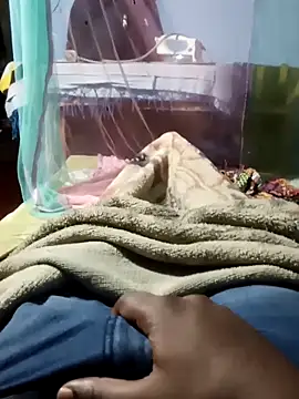 Snapshot of m11a2f3a4z5 chatting on 03-07-26, 01:27 m11a2f3a4z5 online show from 03-07-26, 01:27