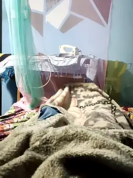 Snapshot of m11a2f3a4z5 chatting on 03-05-26, 02:57 m11a2f3a4z5 online show from 03-05-26, 02:57