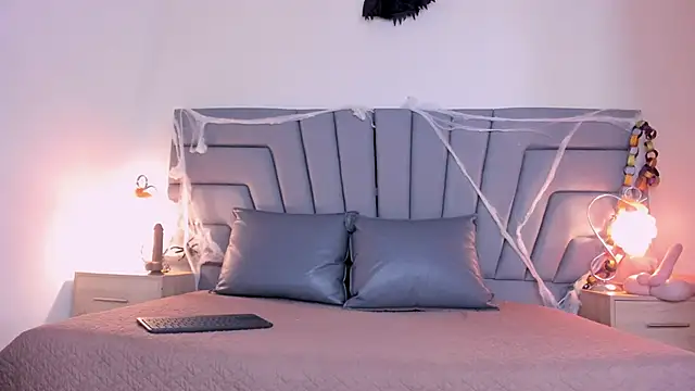 Maia 520 online show from 11-07-25, 06:23