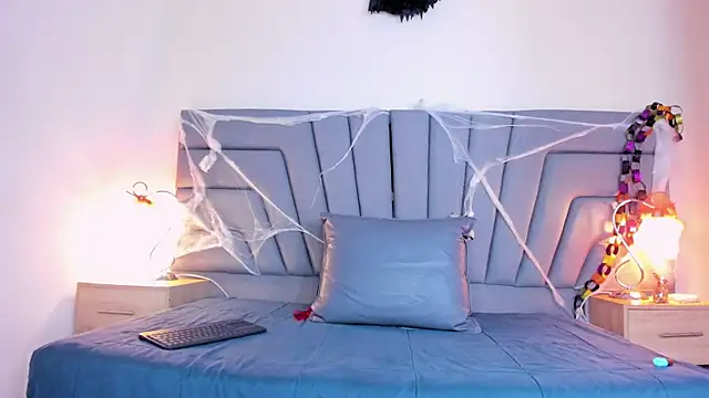 Maia 520 online show from 10-28-25, 05:45