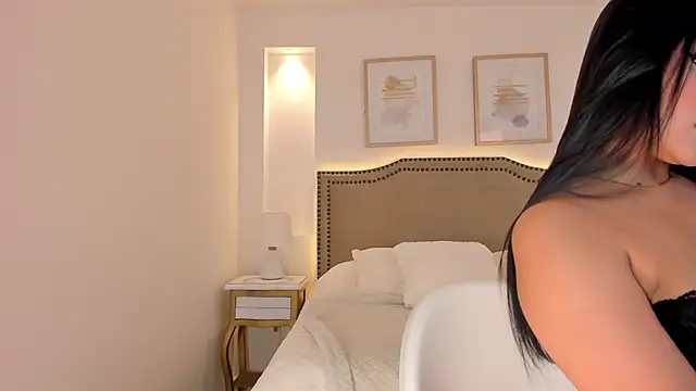 Amy azaela online show from 12-15-25, 10:15