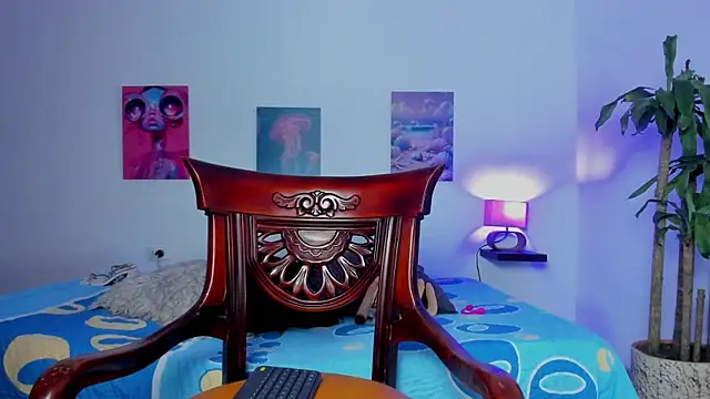 Snapshot of saori_022 chatting on 09-18-25, 02:47 saori 022 online show from 09-18-25, 02:47