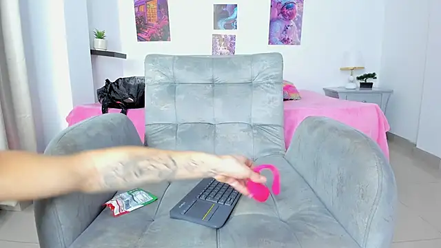 Snapshot of saori_022 chatting on 10-02-25, 03:10 saori 022 online show from 10-02-25, 03:10