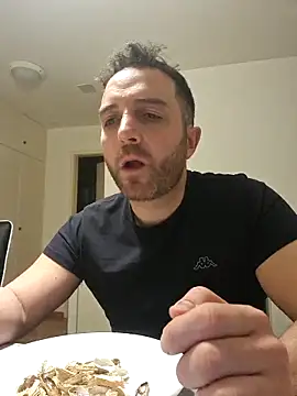 Snapshot of spaccaa chatting on 03-15-26, 11:01 spaccaa online show from 03-15-26, 11:01
