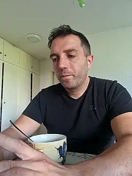 Snapshot of spaccaa chatting on 06-06-26, 08:30 spaccaa online show from 06-06-26, 08:30