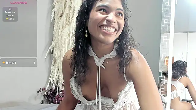 sienna glow online show from 12-20-25, 02:20