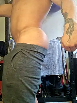 Snapshot of Clarkstrip chatting on 09-12-25, 02:17 Clarkstrip online show from 09-12-25, 02:17