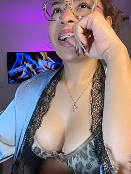 megansan  online show from 10-10-25, 12:50