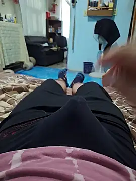 Snapshot of Abi_abii chatting on 10-08-25, 10:10 Abi abii online show from 10-08-25, 10:10