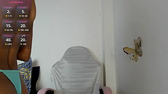 Snapshot of mari-ross chatting on 02-01-26, 02:10 mari-ross online show from 02-01-26, 02:10