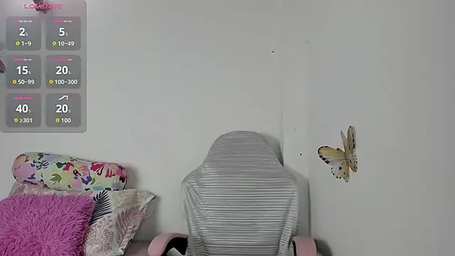 Snapshot of mari-ross chatting on 02-05-26, 02:18 mari-ross online show from 02-05-26, 02:18