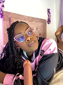 kendra smiitch online show from 02-23-26, 03:41