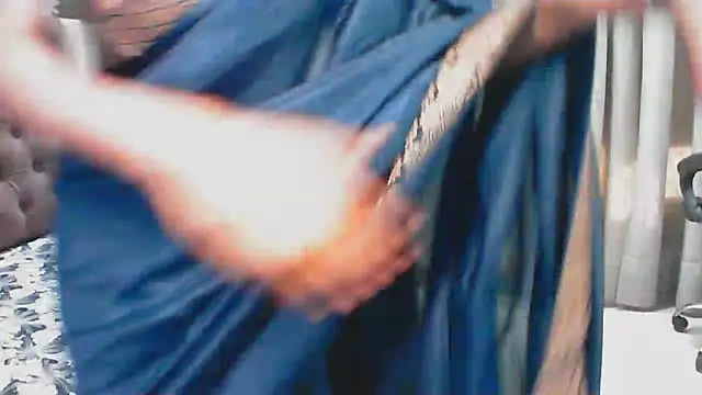 elize   online show from 11-17-25, 03:21