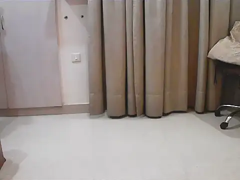 elize   online show from 12-14-25, 03:35