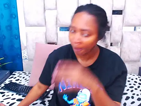 AmbarSmit online show from 09-10-25, 04:00