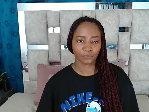 AmbarSmit online show from 11-20-25, 07:36