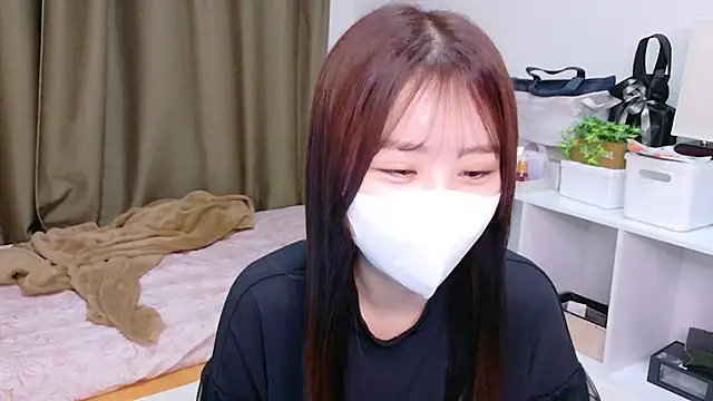 Ema o0 chan online show from 12-21-25, 05:42