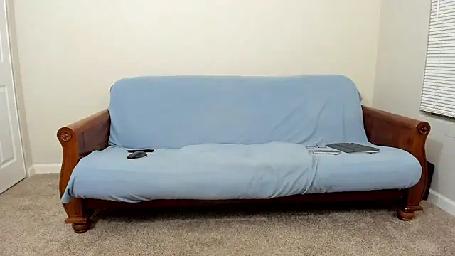 KristalMountain online show from 12-17-25, 05:01