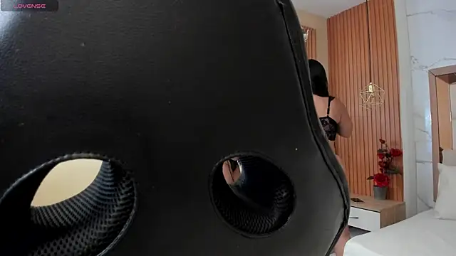 julieta rosee online show from 11-24-25, 09:59