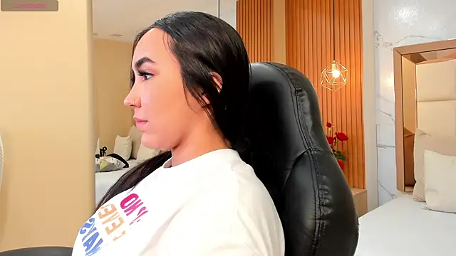 julieta rosee online show from 11-25-25, 09:48