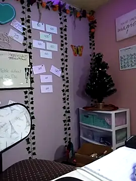 Purple2StayThnxx online show from 11-18-25, 08:45