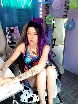 Purple2StayThnxx online show from 09-27-25, 09:43