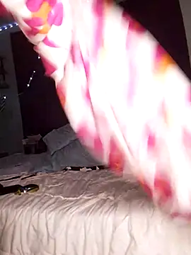 Purple2StayThnxx online show from 01-08-26, 11:33