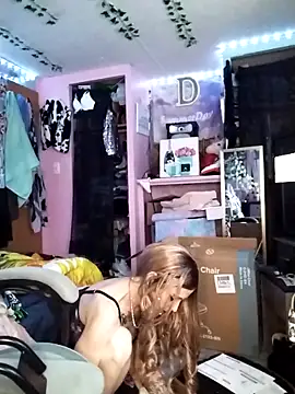 Purple2StayThnxx online show from 02-25-26, 05:29