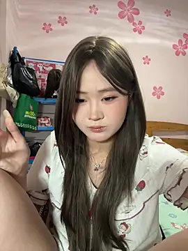 Snapshot of CoCo-s chatting on 06-01-26, 04:06 CoCo-s online show from 06-01-26, 04:06