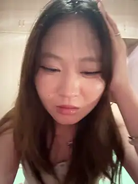 Snapshot of CoCo-s chatting on 05-25-26, 08:18 CoCo-s online show from 05-25-26, 08:18