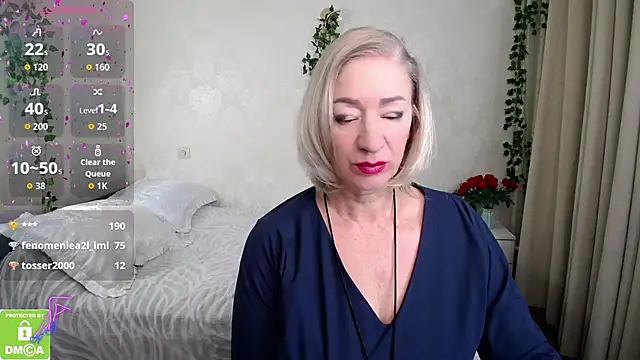 hunters woman online show from 11-04-25, 12:25