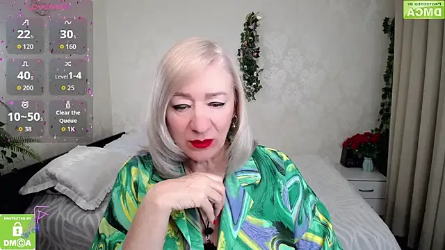 hunters woman online show from 04-08-26, 06:53