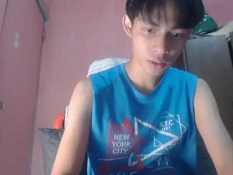 Snapshot of Kyoshi_19 chatting on 04-24-26, 10:06 Kyoshi 19 online show from 04-24-26, 10:06