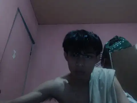 Snapshot of Kyoshi_19 chatting on 04-19-26, 08:04 Kyoshi 19 online show from 04-19-26, 08:04