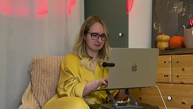 KiraxFate online show from 11-13-25, 06:56