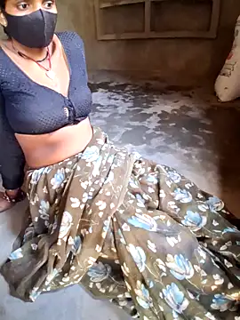 RAYI Queen 3 online show from 03-24-26, 08:03